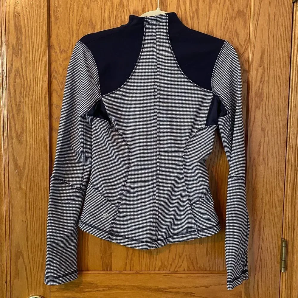 Lululemon Forme Jacket - Picture 5 of 8